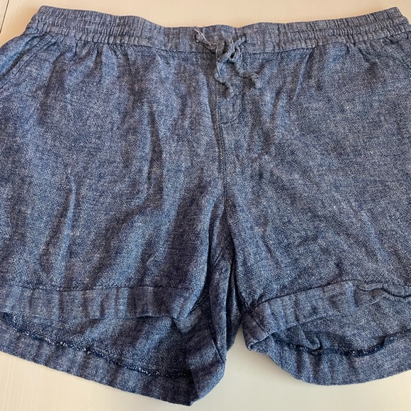 Assorted Chambray/ linen shorts - Picture 4 of 6